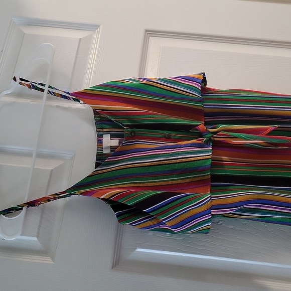 C brand Size M striped Polyester summer dress with a 2% spandex liner - Picture 2 of 5